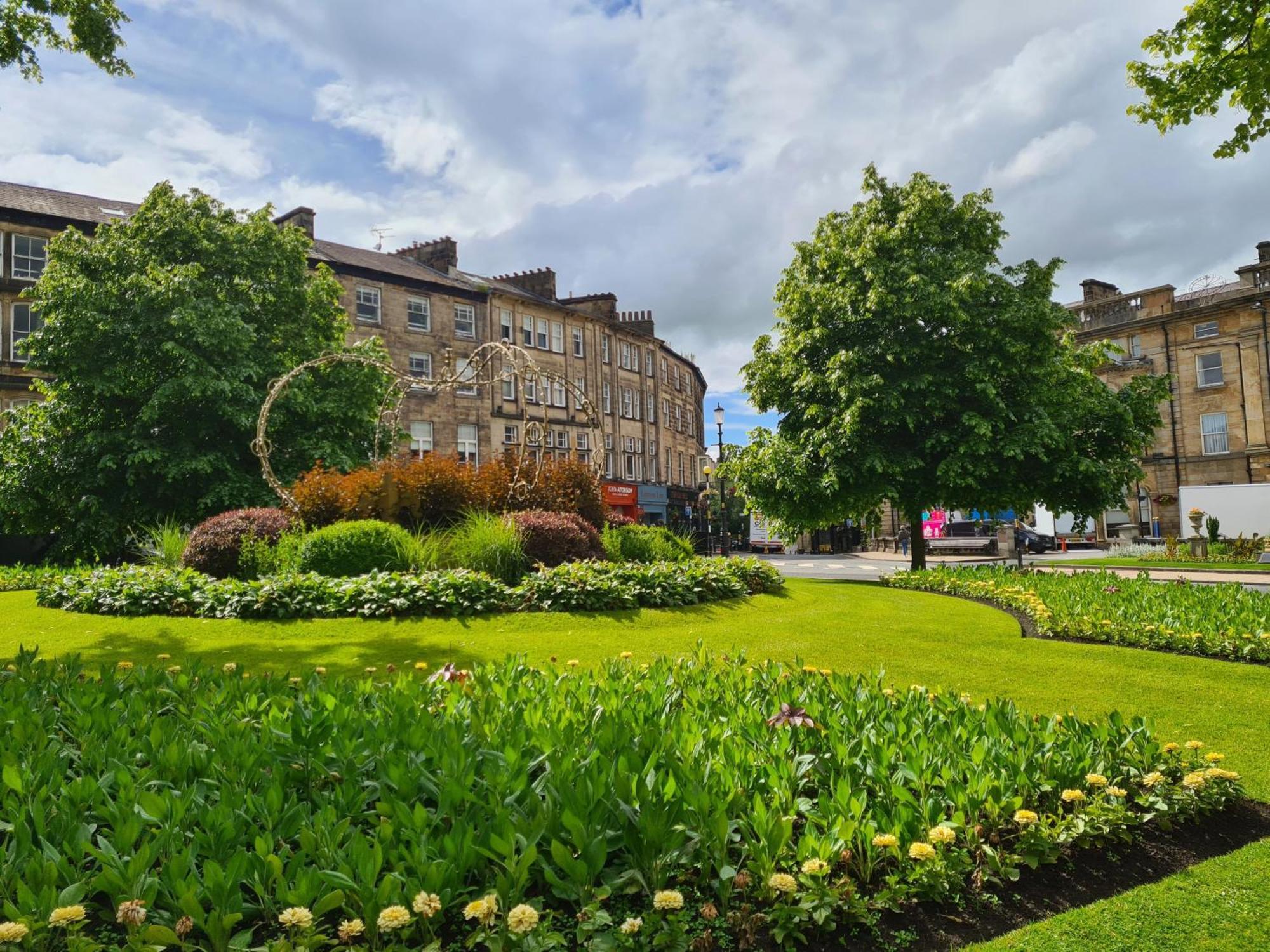York Place Mews - Central 2 Bed 2 Bath Free Parking Χαρογκέιτ Εξωτερικό φωτογραφία